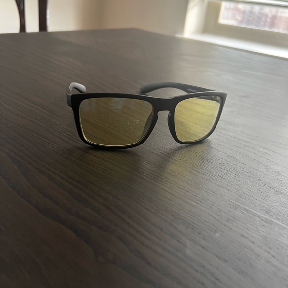 Gunnar Blue Light Glasses - Picture 1 of 3